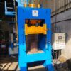 Are there reliable SMC Moulding Press Manufacturers for industries?